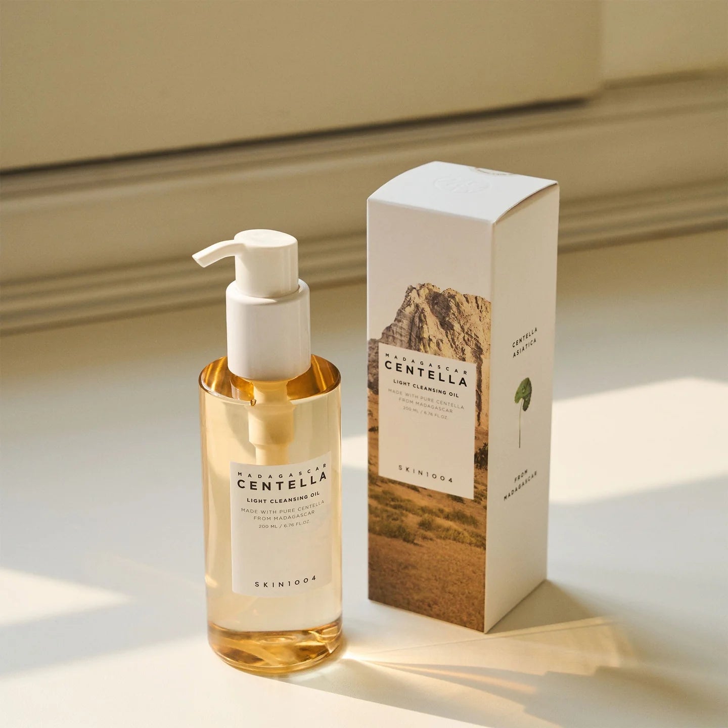 Skin1004 Madagascar Centella Light Cleansing Oil-200ml